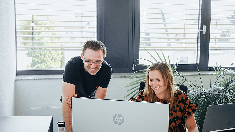 Titelbild der Trainee Online Marketing Detailseite.